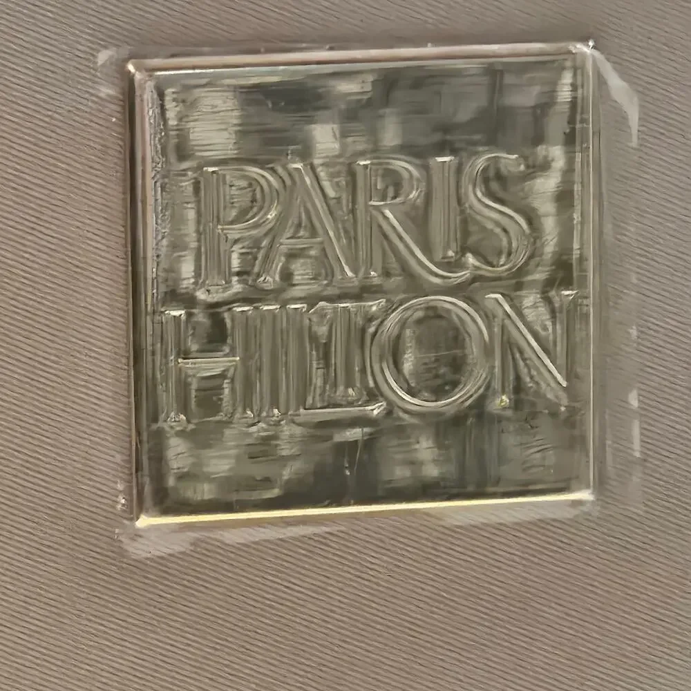 NWT Paris Hilton Quilted Travel Up to 14